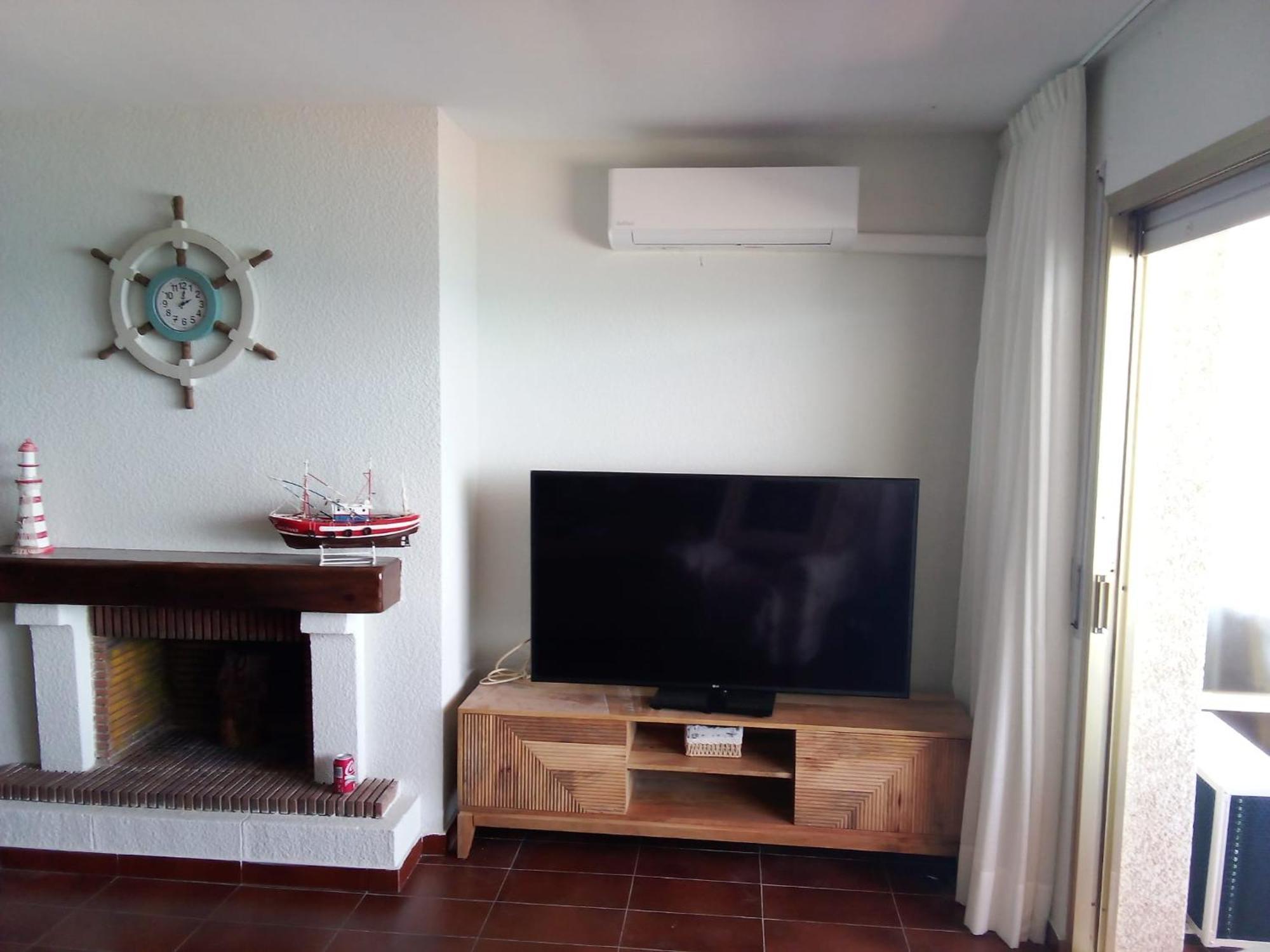 Acogedor Y Amplio Apartamento Familiar A Pie De Playa Calafell Exterior foto